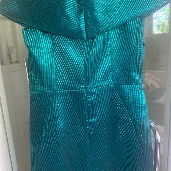 Rickie Freeman for Teri Jon Metallic Jacquard Off the Shoulder gown - Picture 5 of 9